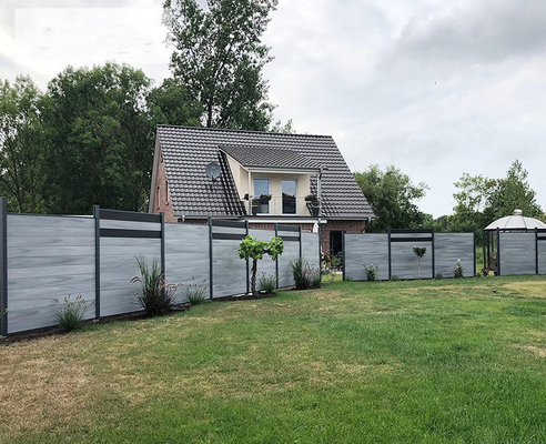 Grijze van de het Bekledingspaneel Buitenmuur van WPC Omheining 24x170mm de Met elkaar verbindende Decoratie van de Huisschool