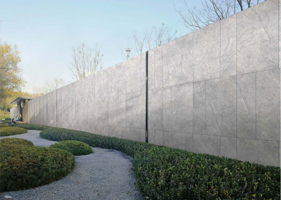 Niet-slip Mural Light Grijs licht geperst oppervlak 120x60cm Matt Outdoor Curtain Wall Tile For Garden