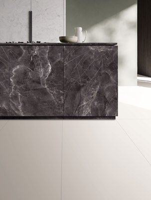 Vuursteen binnen vloertegels en witte zachte geglazuurde 1200x600mm porseleinen tegels voor renovatie en douche