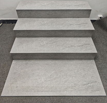 Grijs Beige Vochtwerend 470x1200mm Mat Keramisch Trappen Trede en Stootbord Voor Balkon