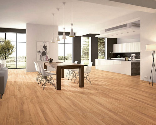 ISO13006 200x1200mm Houten Effect Openluchtporseleintegels, de Veelkleurige Houten Tegel van het Rangamerikaanse club van automobilisten