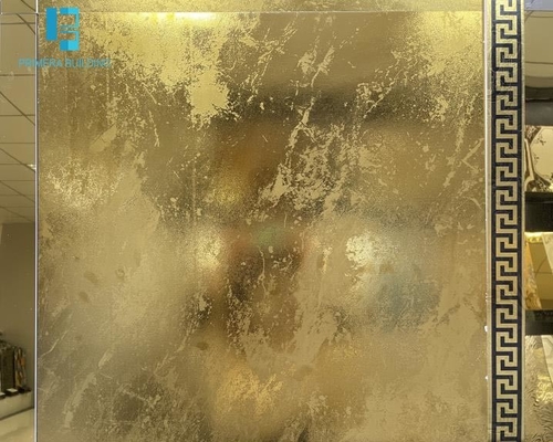 De Vloertegels 11mm van de luxe Zuivere Gouden Kleur met Zandelementen voor Villabadkamers Ktv